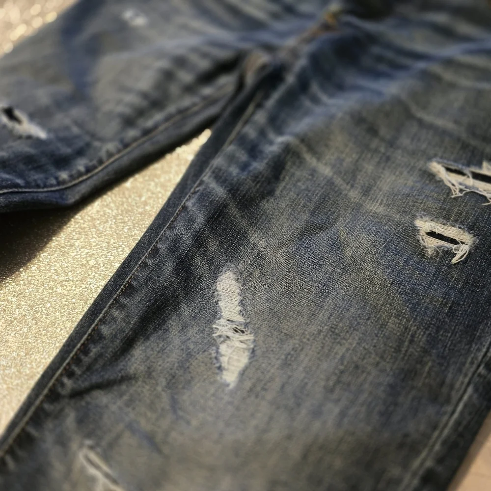 American Eagle Outfitters Men's Distressed Blue Jeans